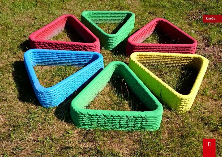 Из пластмассовых ящиков