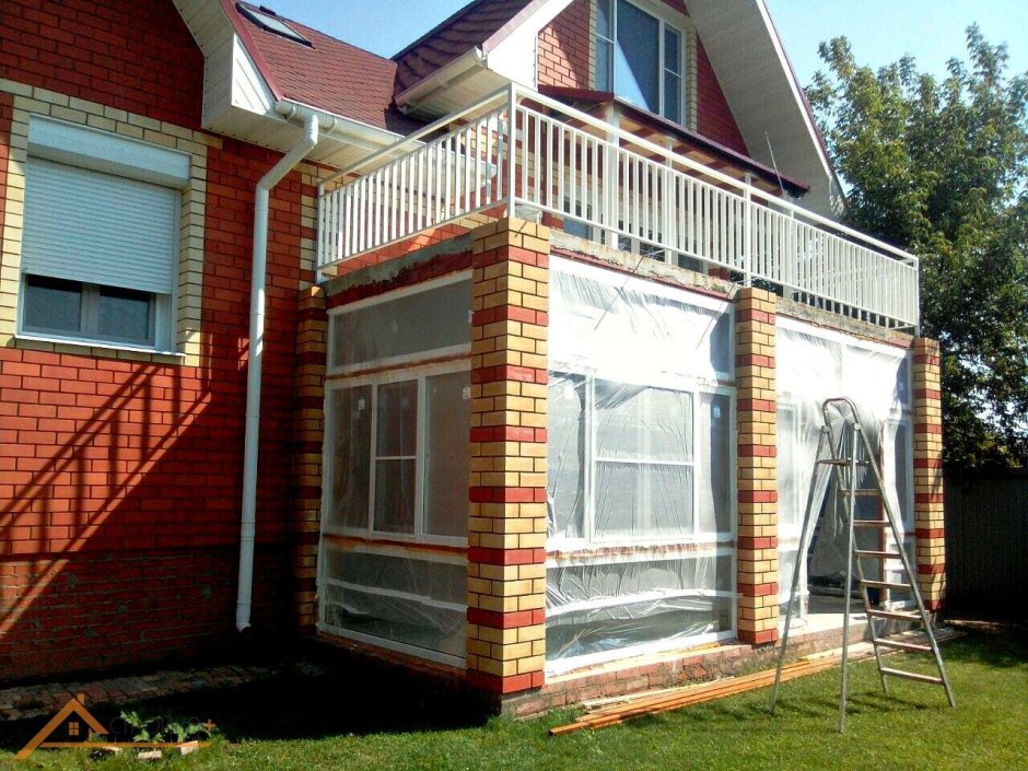 Двухэтажная веранда пристроенная к дому