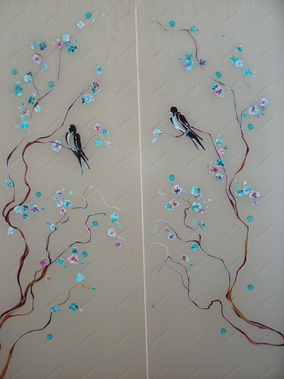 Роспись краской на шкафах