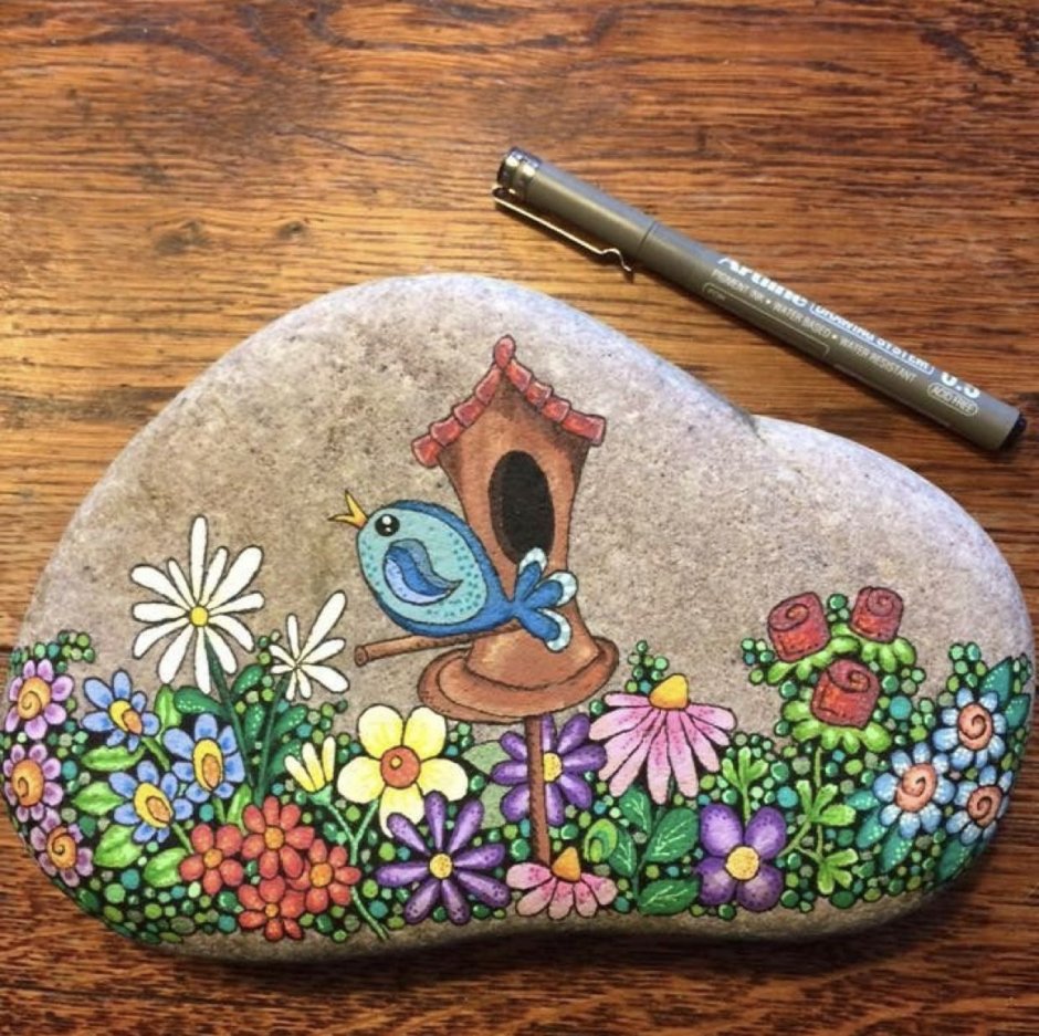 Роспись по гальке акриловыми красками