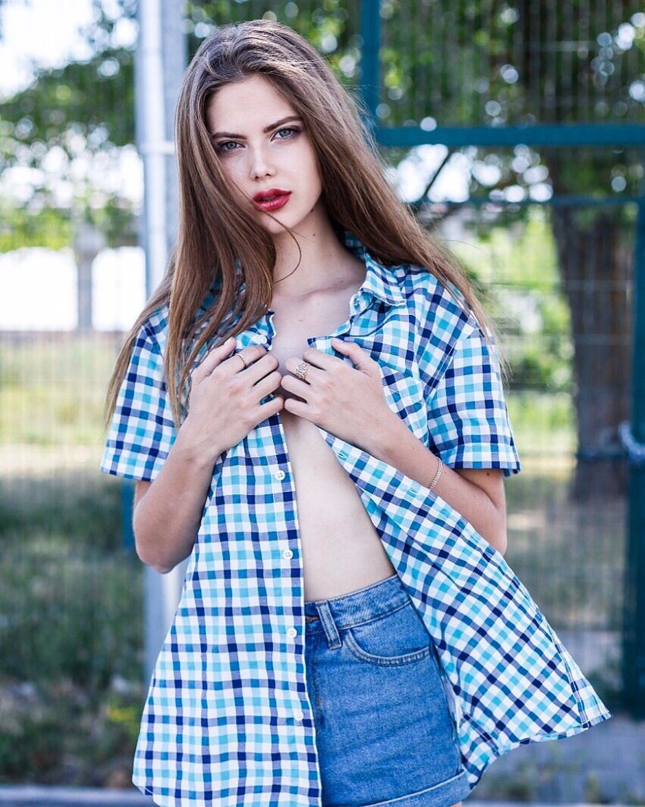 Катерина Синякова купальник