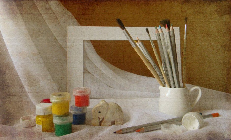 Натюрморт с инструментами