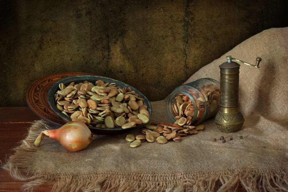 Натюрморт стол художника