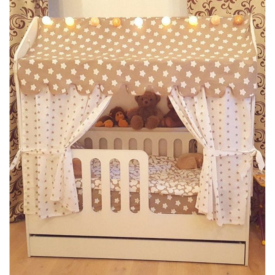 Детская кровать домик с балдахином