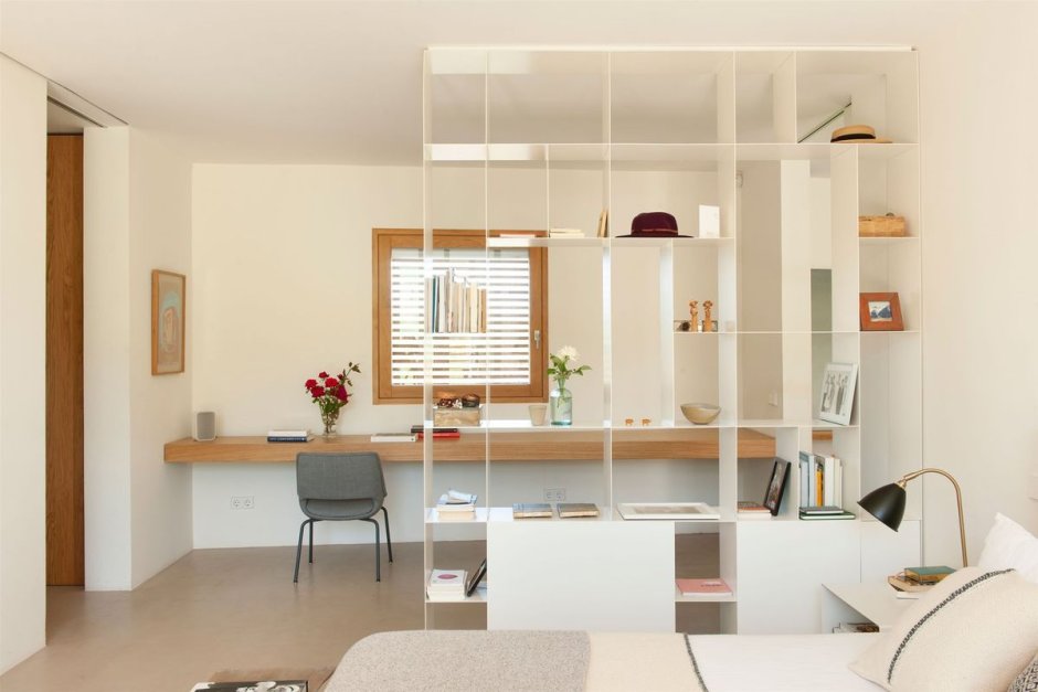 Зонирование узкого длинного офиса