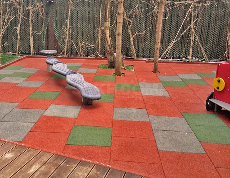 Резиновые дорожки для дачи