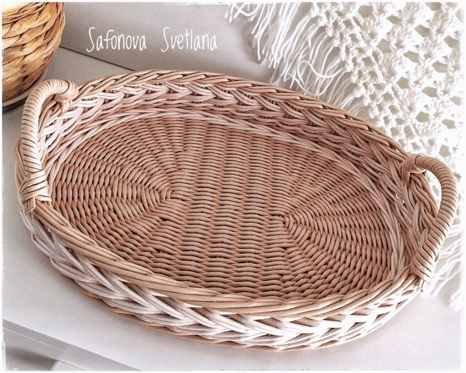 Лоток плетеный из ротанга