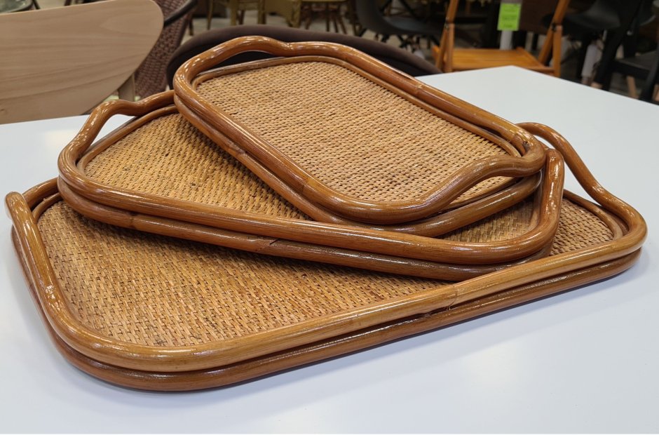 Плетеный поднос