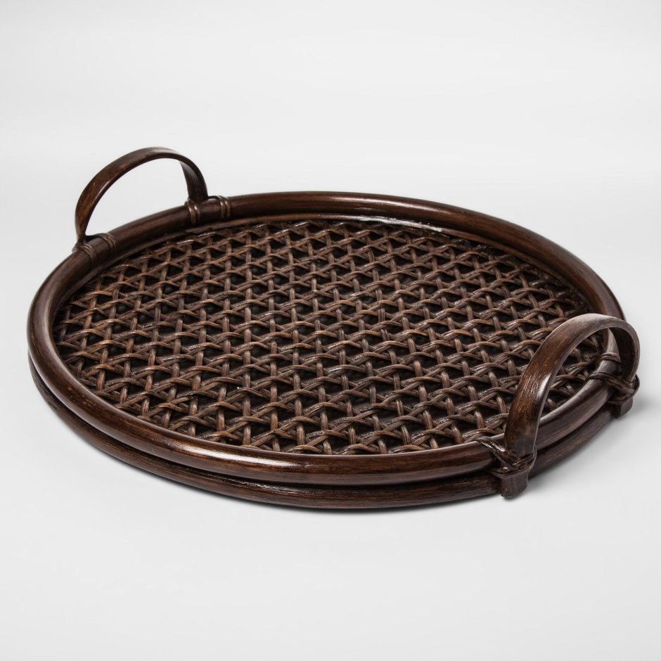 Поднос из ротанга
