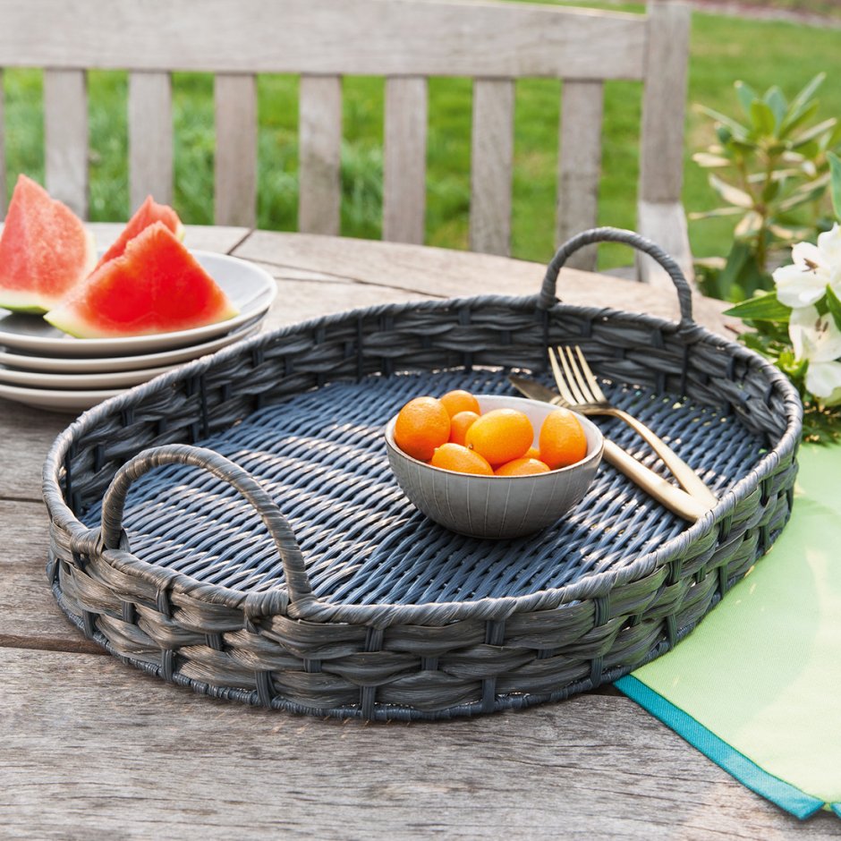 Плетеный поднос