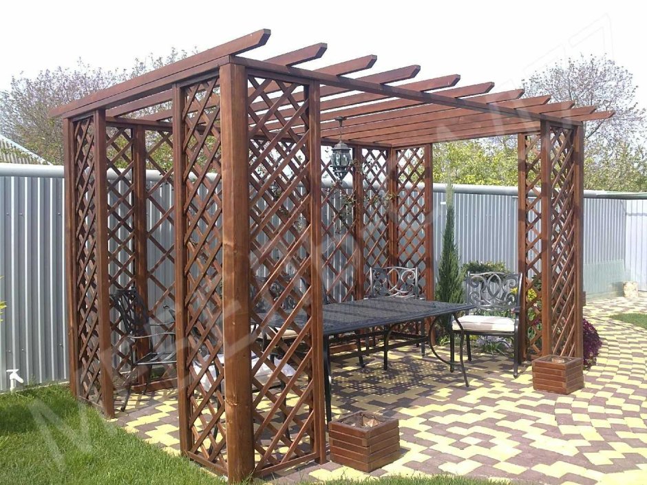 Пергола Лиана Хоббика