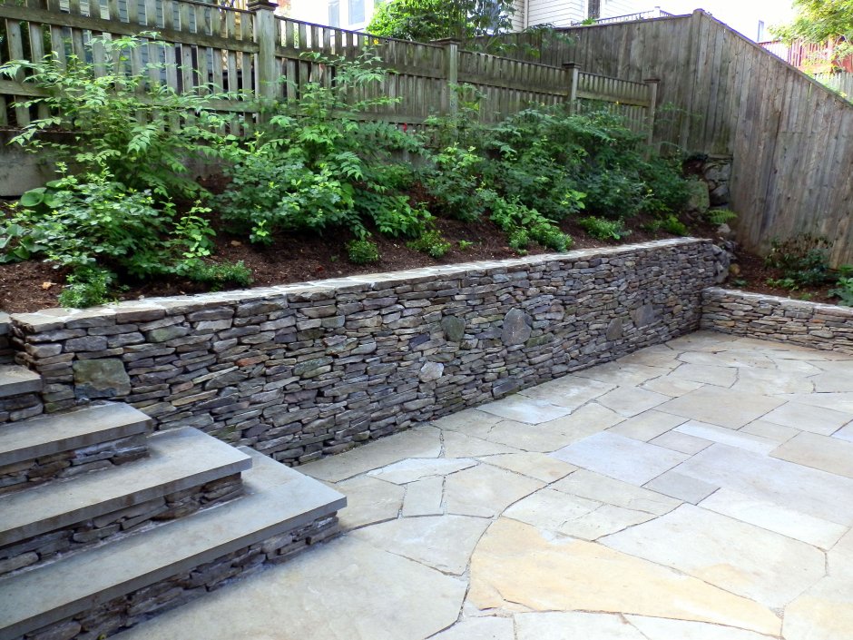 Отделка подпорной стенки