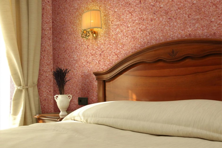 Декор стен жидкими обоями