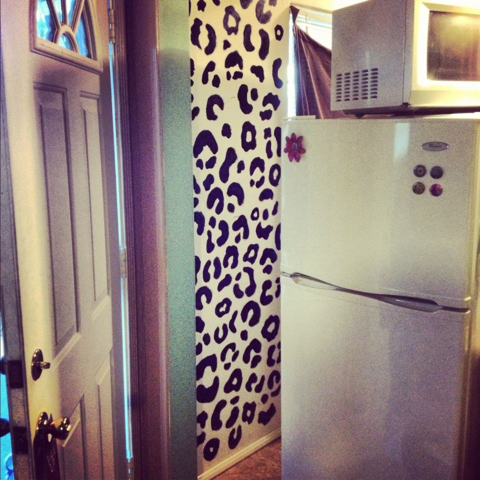 Кухня в леопардовом стиле
