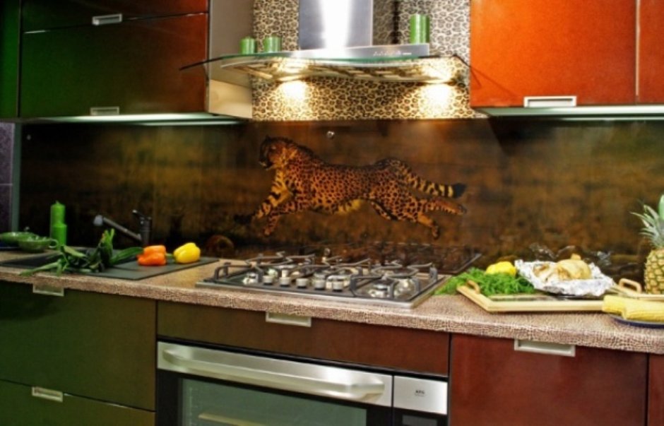 Фартук для кухни с леопардами