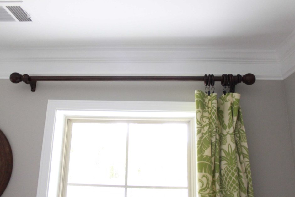 Карниз для эркера настенный