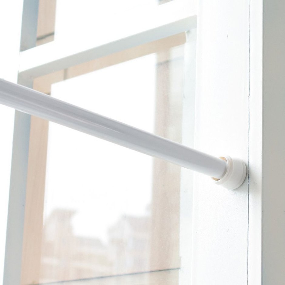 Палка в ванной для шторы