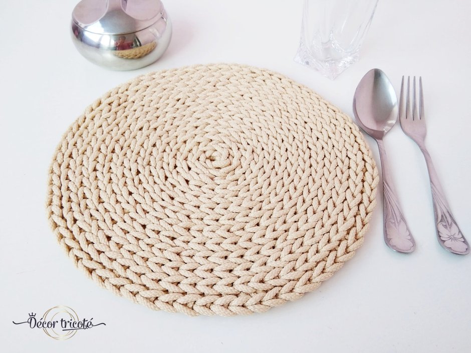 Салфетки из джута на стол