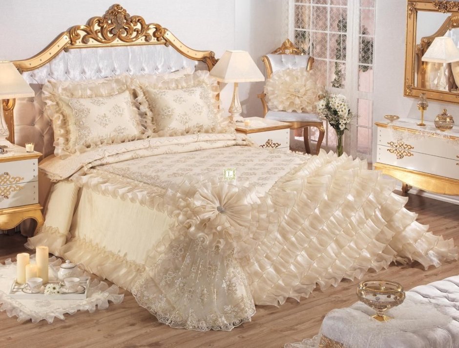 Красивое покрывало на кровать