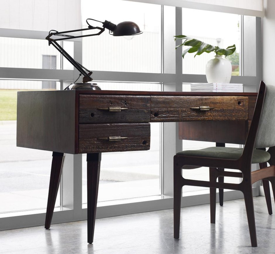 Современный письменный стол