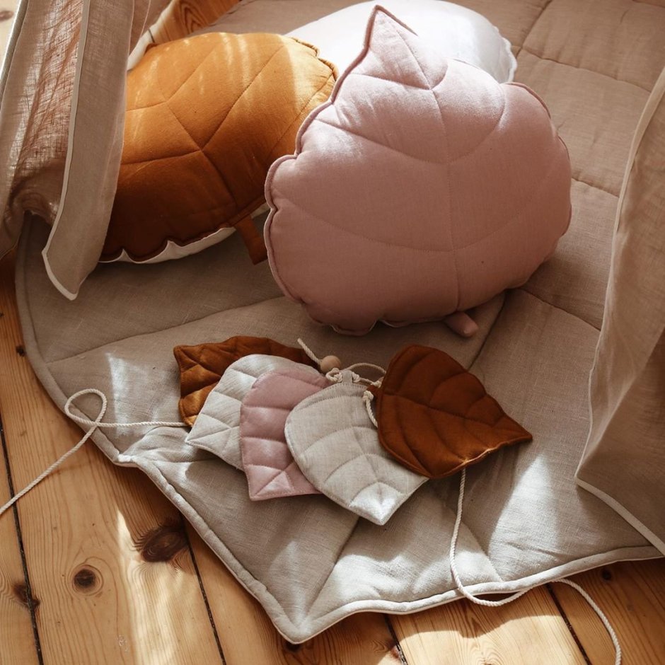 Форма подушки листочек