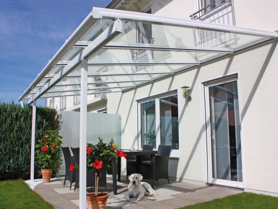 Навес со стеклянной крышей