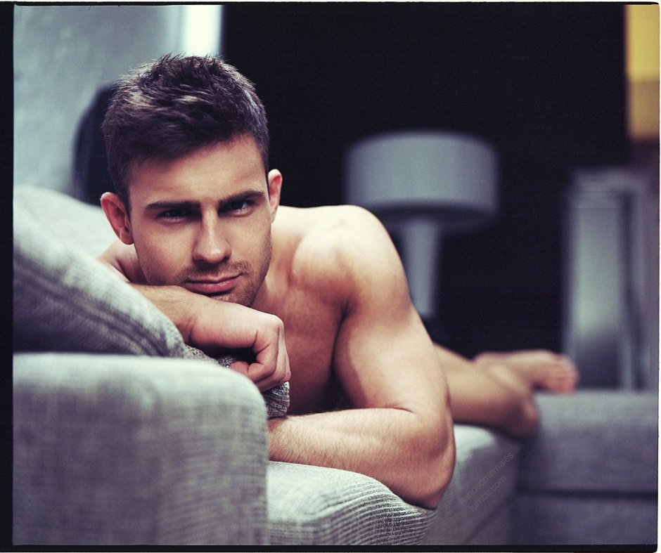 Диван Лоуренс Альберт Штейн