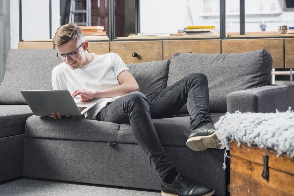 Фрай Футурама подозрительно