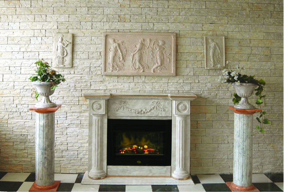 Камин с изразцами в скандинавском стиле