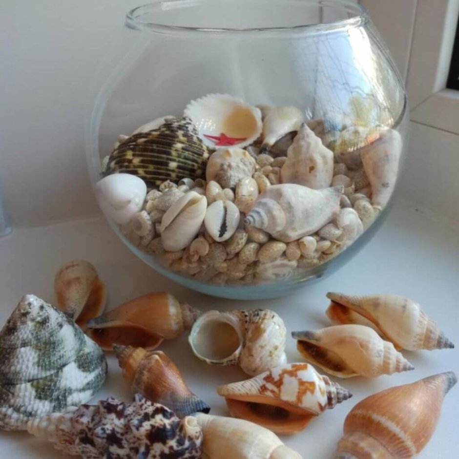 Панно из ракушек и камней