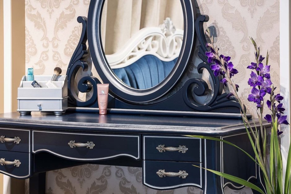 Туалетный столик