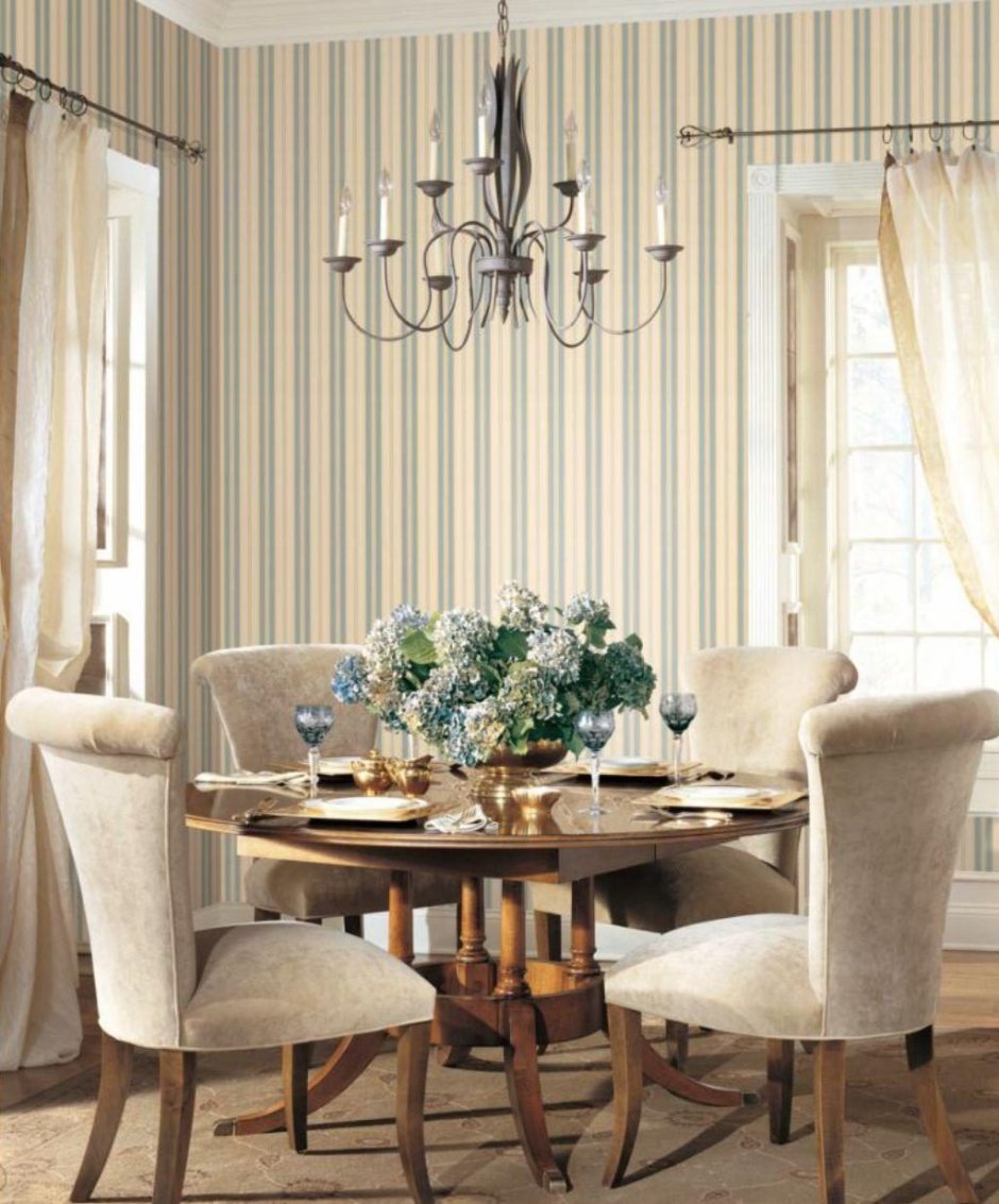 Вертикальная полоска в интерьере