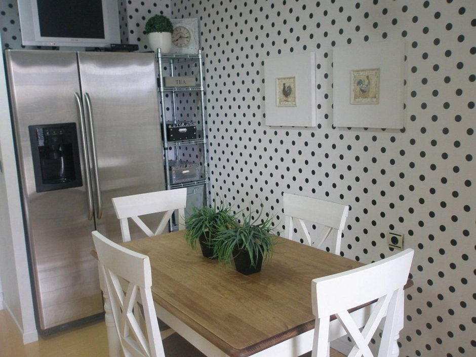 Интерьер кухни в горошек