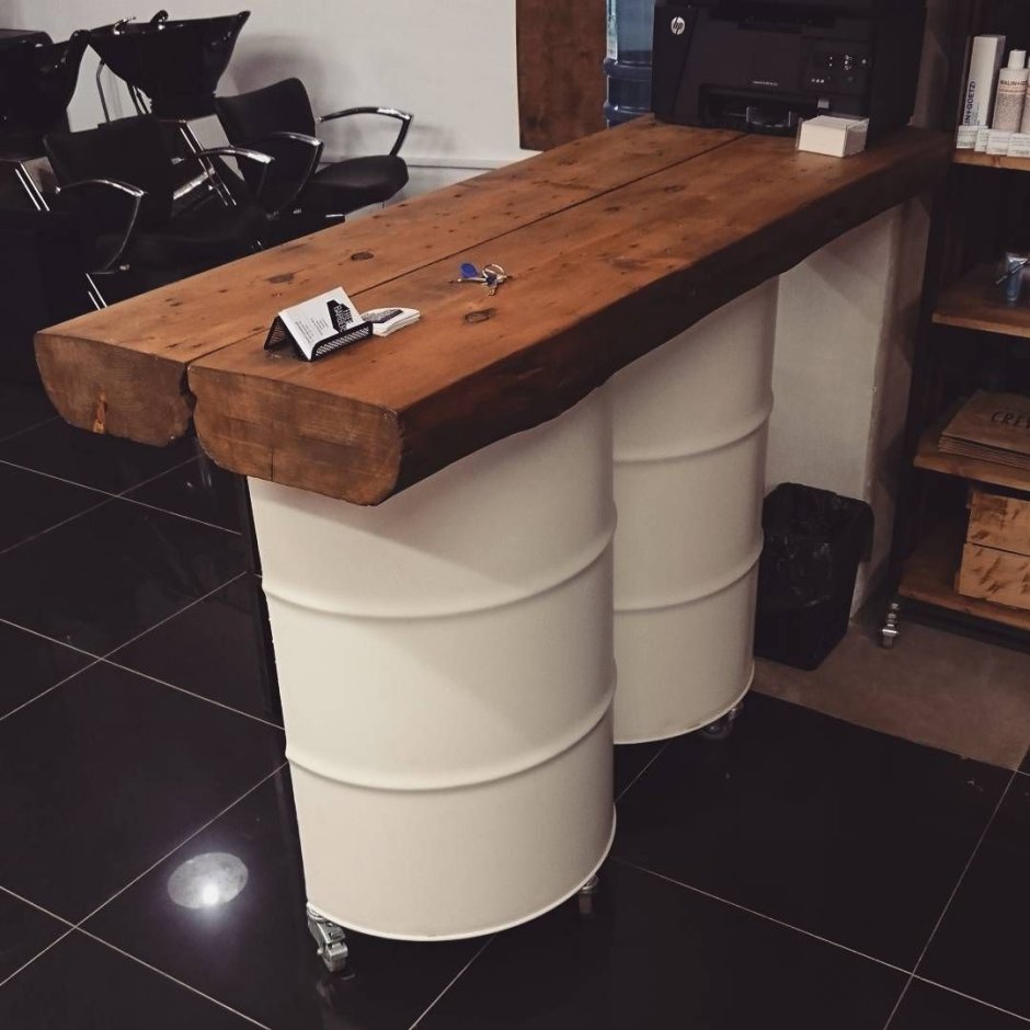 Стол из бочки