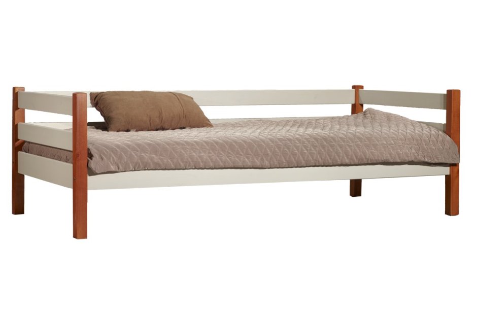 Диван с деревянной спинкой