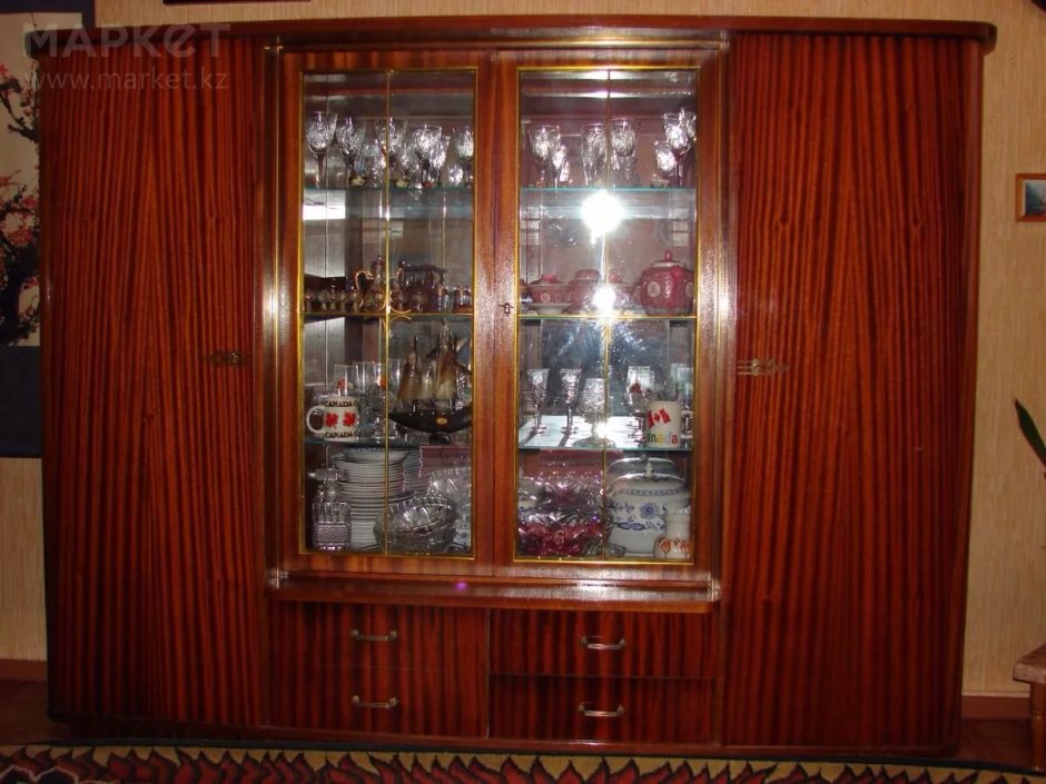 Сервант Хельга 1970