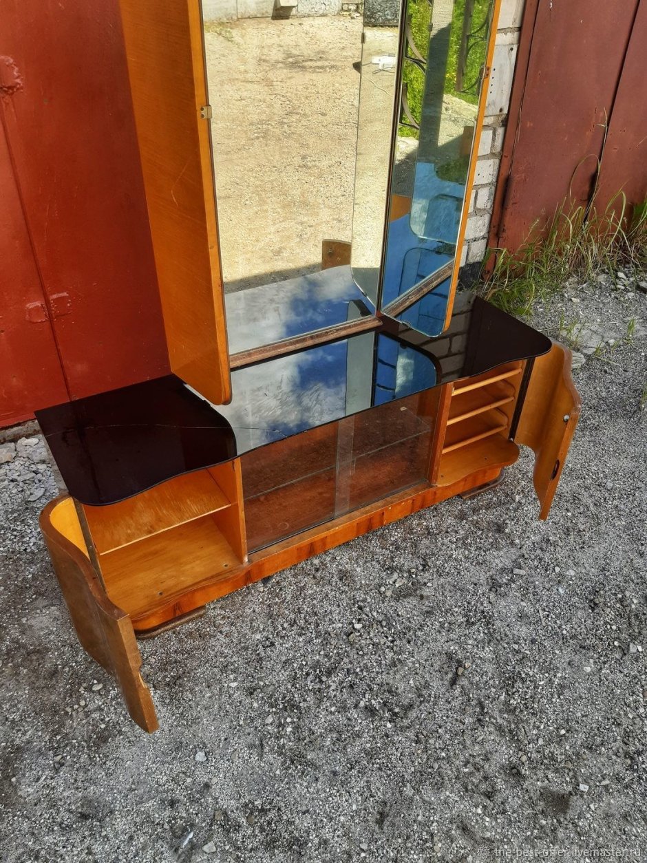 Шкаф для посуды Хельга 3