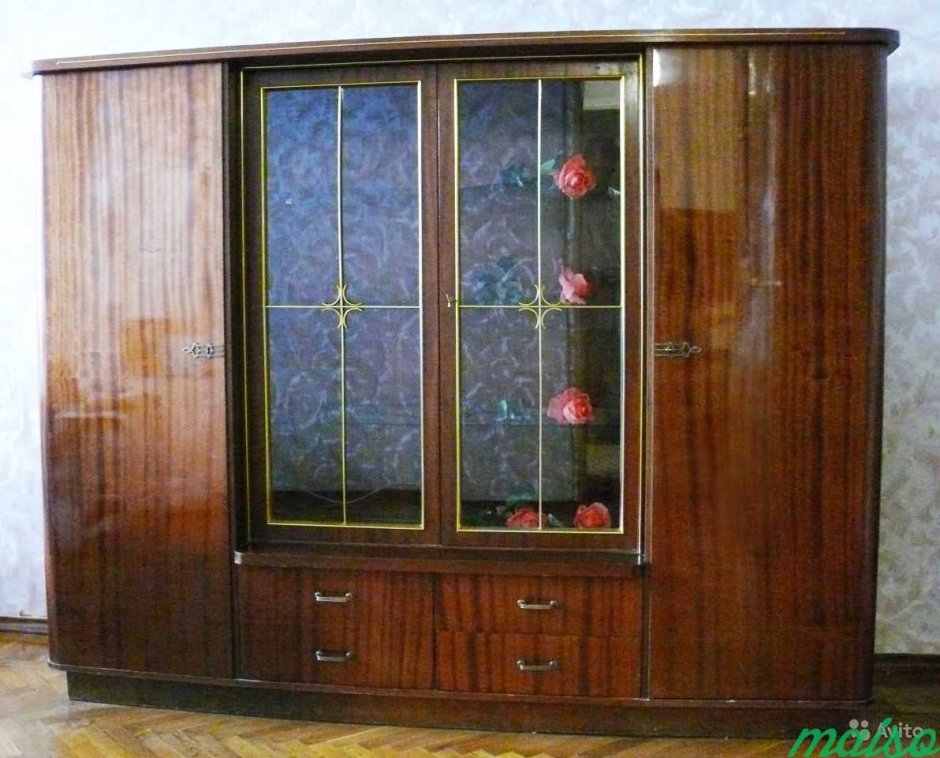 Сервант ГДР Засснитц