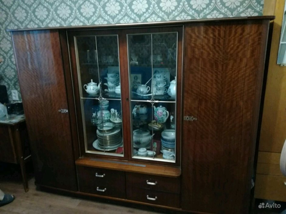 Сервант канцлер ГДР