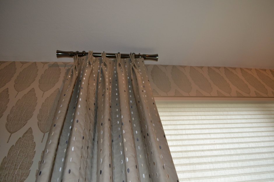 Карнизы для натяжных потолков