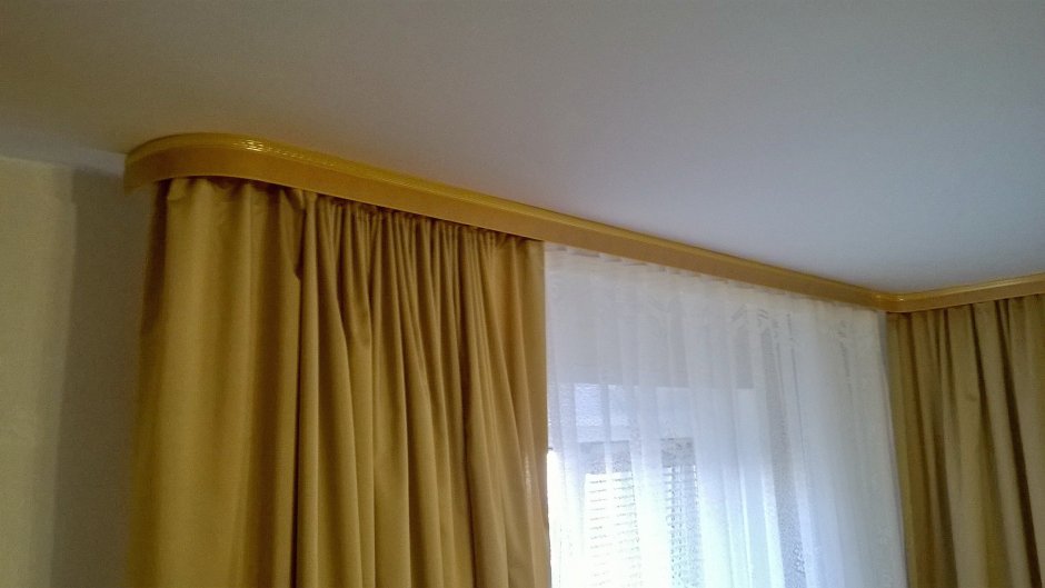 Скрытый карниз для натяжного