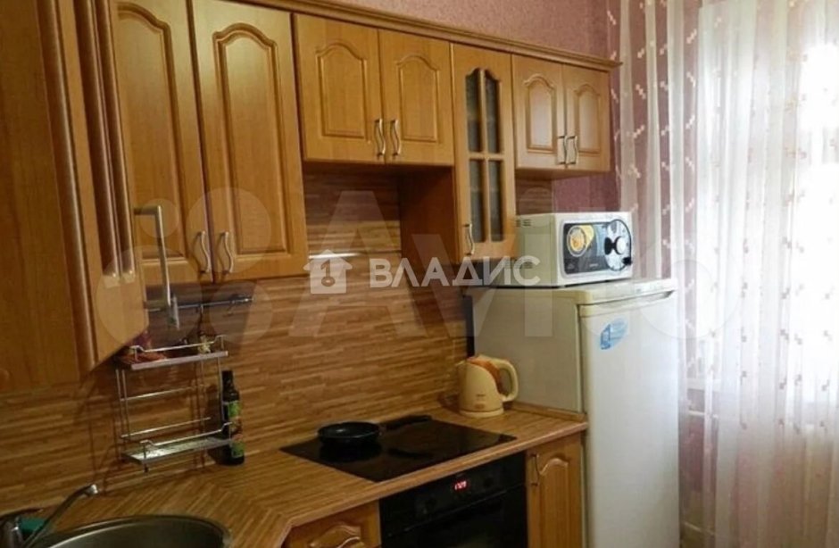 Комната с мебелью обычная