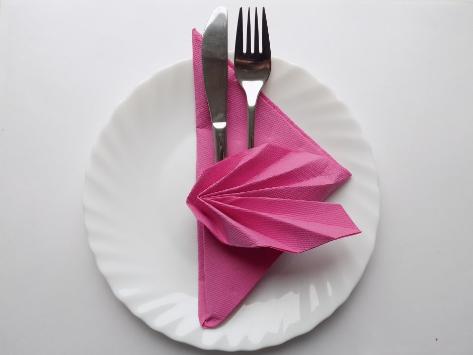 Салфетки для сервировки стола бумажные