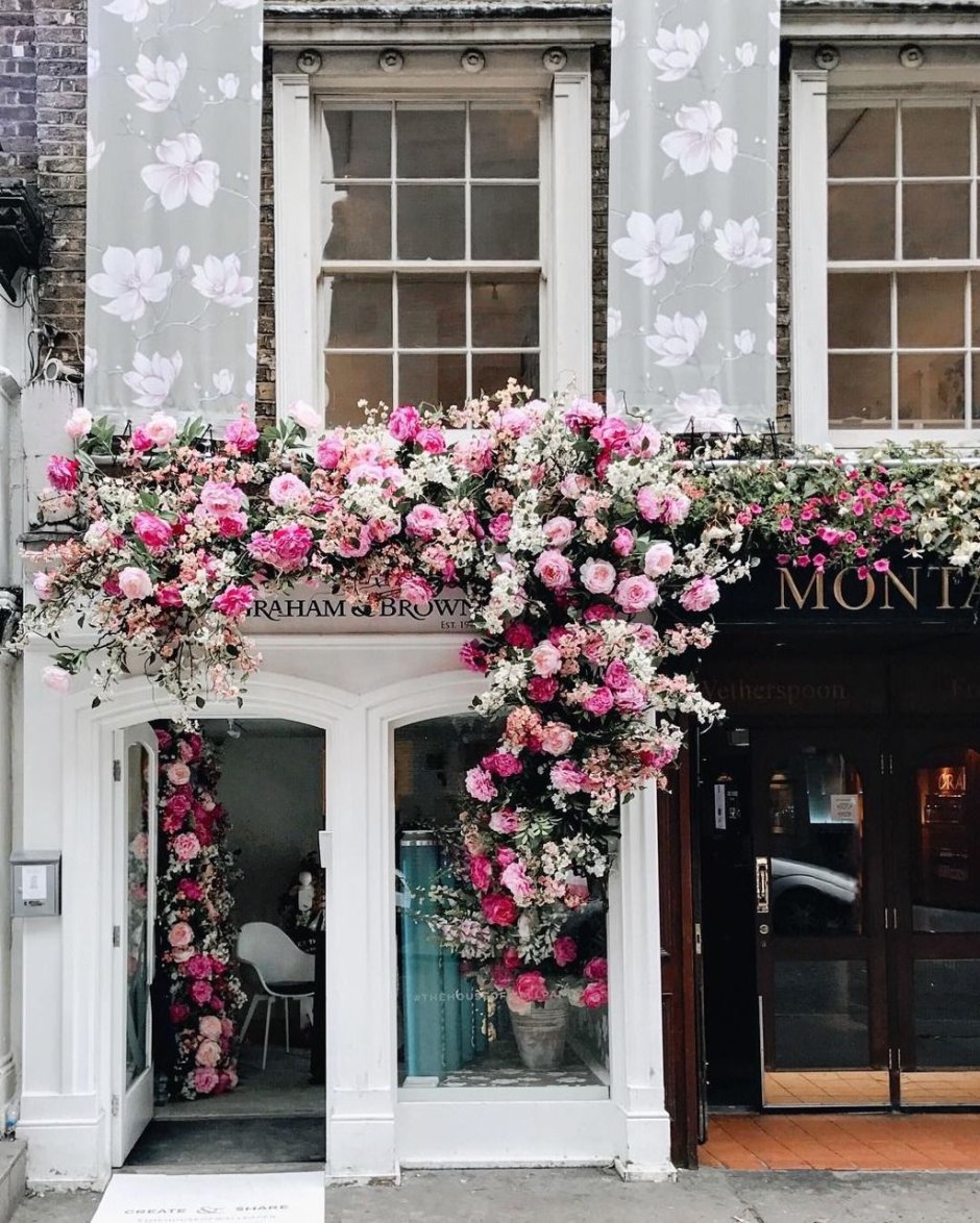 Цветочный венок на стену