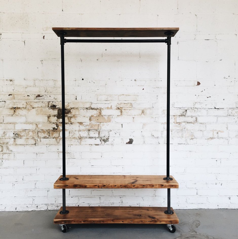 Вешалка-рейл в стиле лофт