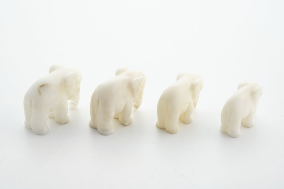 Картинка на рабочий стол слон стеклянный