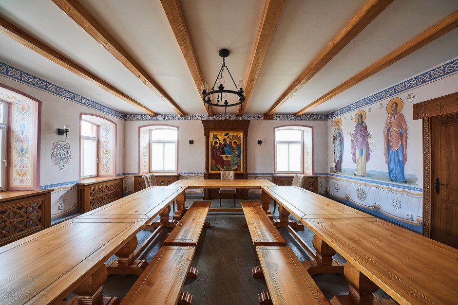 Монастырь Свирского трапезная