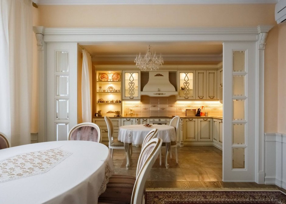 Фазенда гостиная в стилифранц Кантри