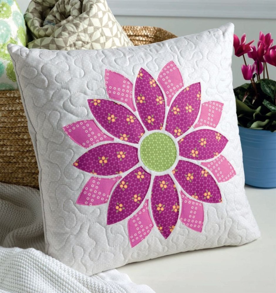 Аппликация на подушку