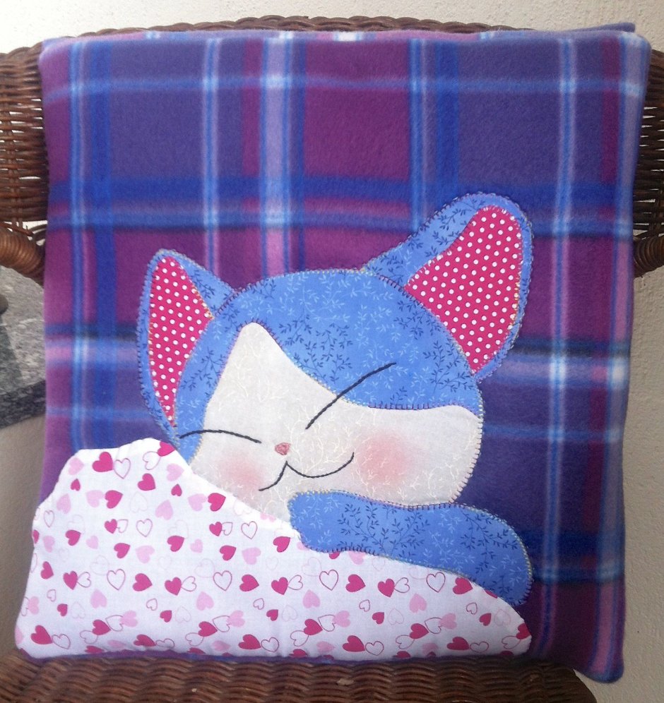 Аппликация на подушку